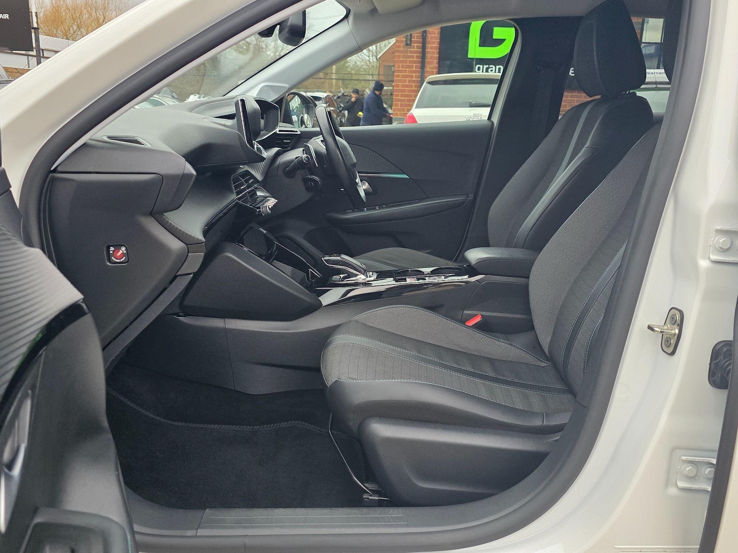 Used Peugeot 208 for sale - 77688792: Photo 61