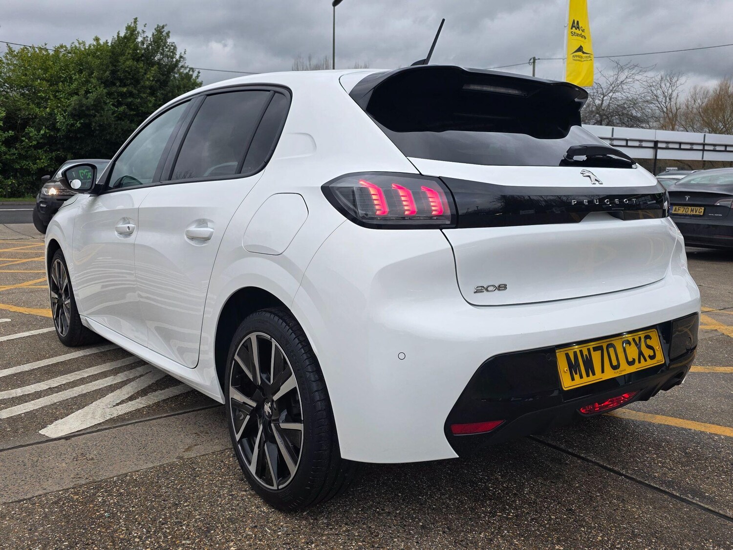 Used Peugeot 208 for sale - 77688792: Photo 8