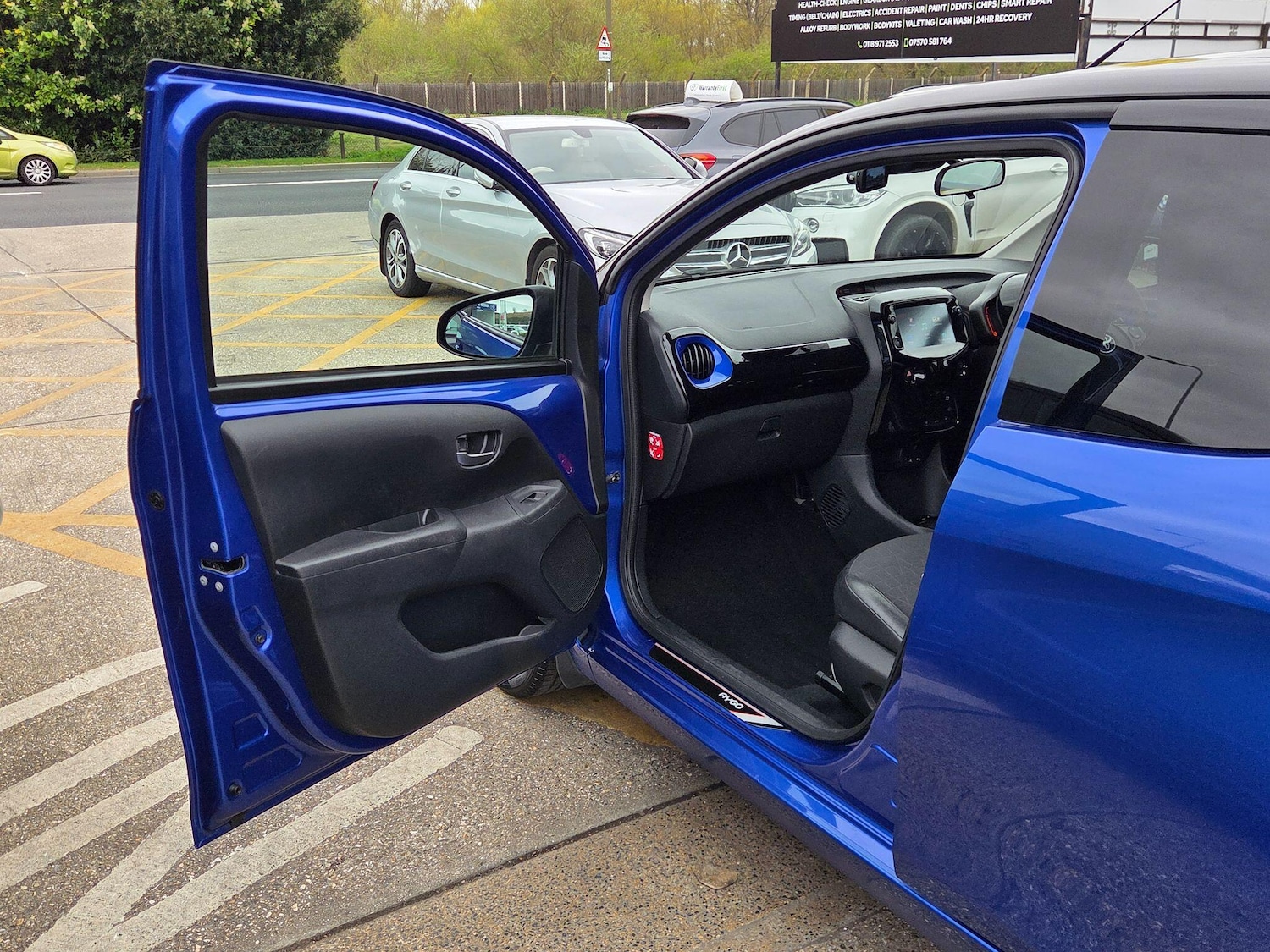 Used Toyota AYGO for sale - 78135679: Photo 28