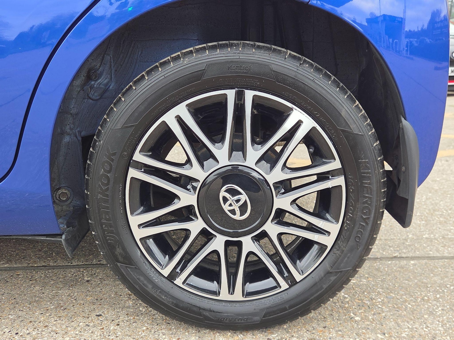 Used Toyota AYGO for sale - 78135679: Photo 32