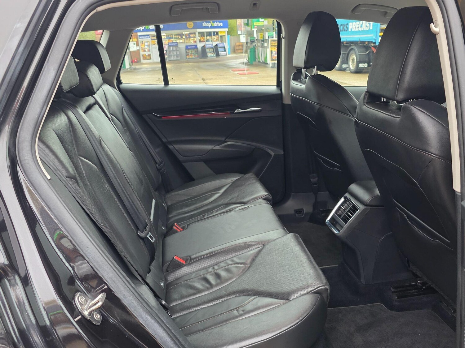 Used Skoda Enyaq 2021 for sale - 77688787: Photo 24