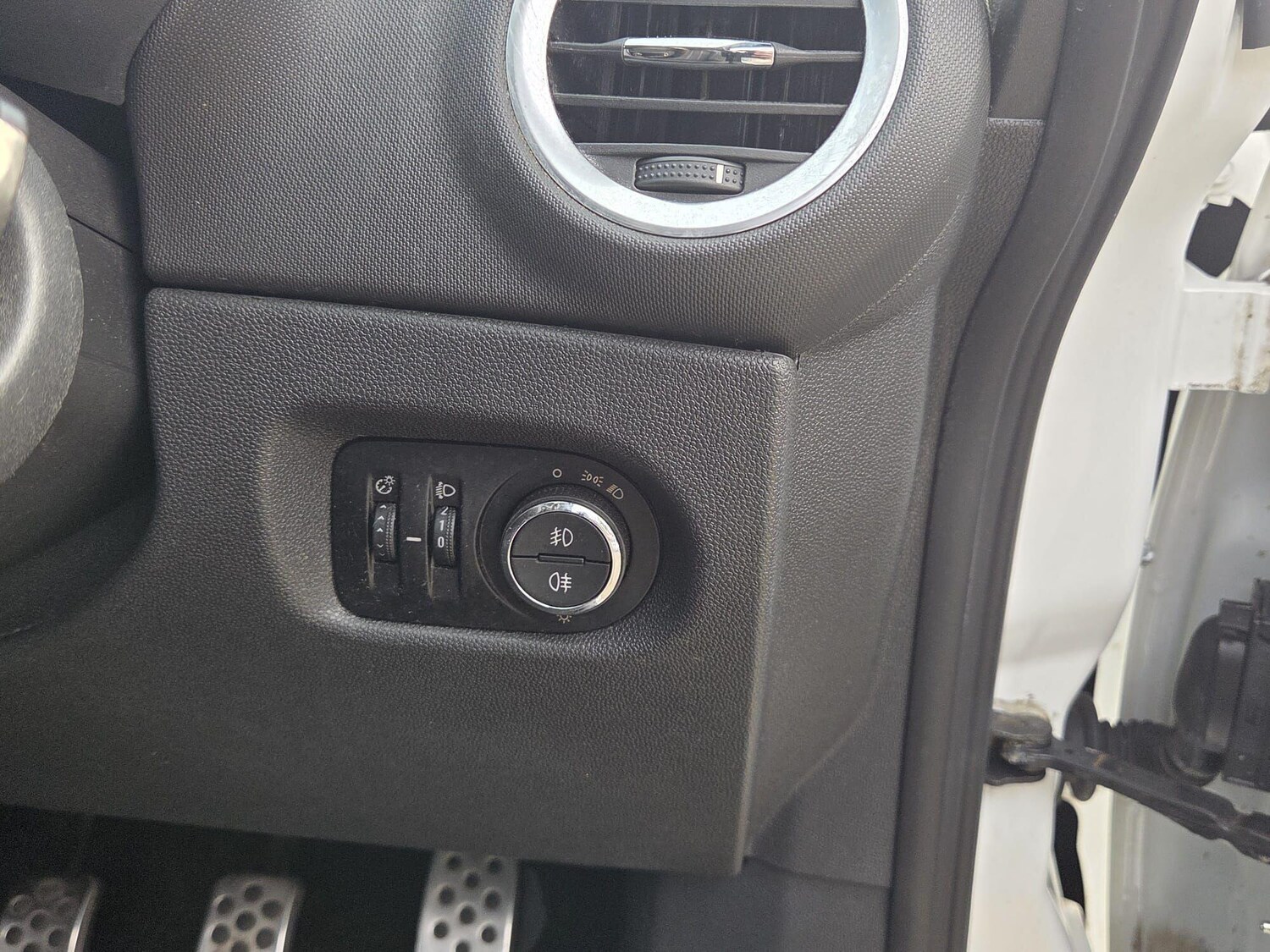 Used Vauxhall Corsa for sale - 77688818: Photo 23