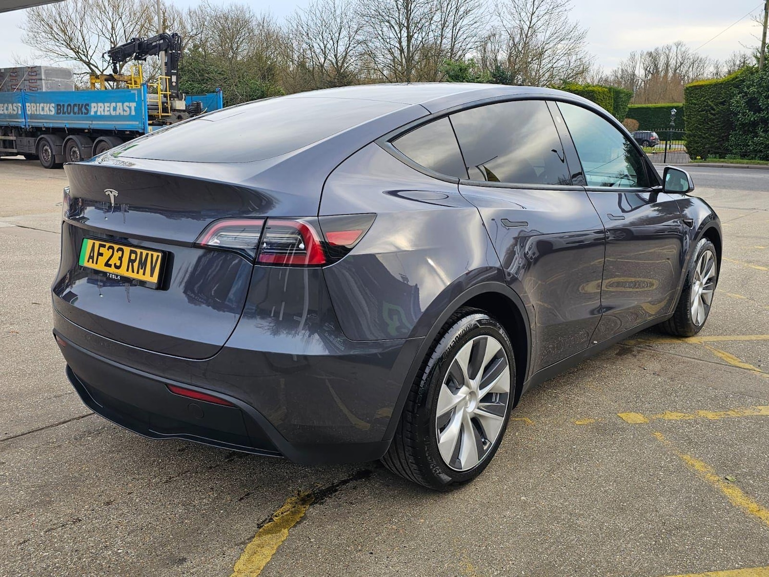 Used Tesla Model Y 2023 for sale - 77688784: Photo 12