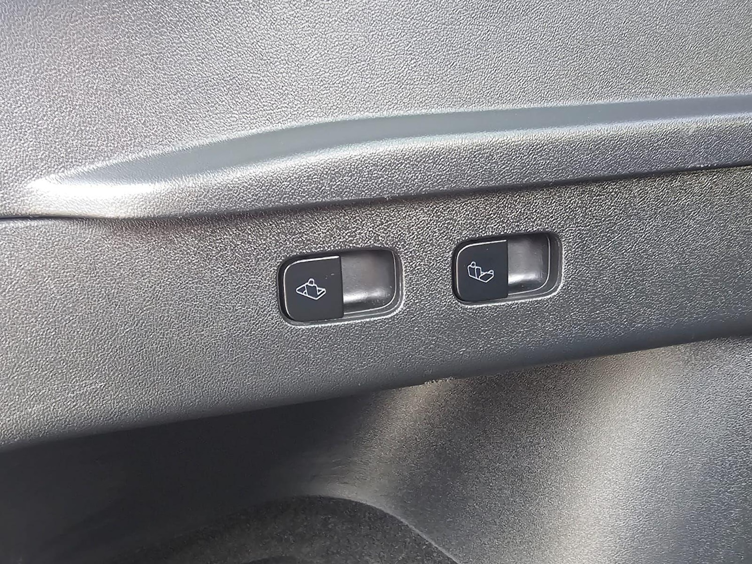 Used Tesla Model Y 2023 for sale - 77688784: Photo 24