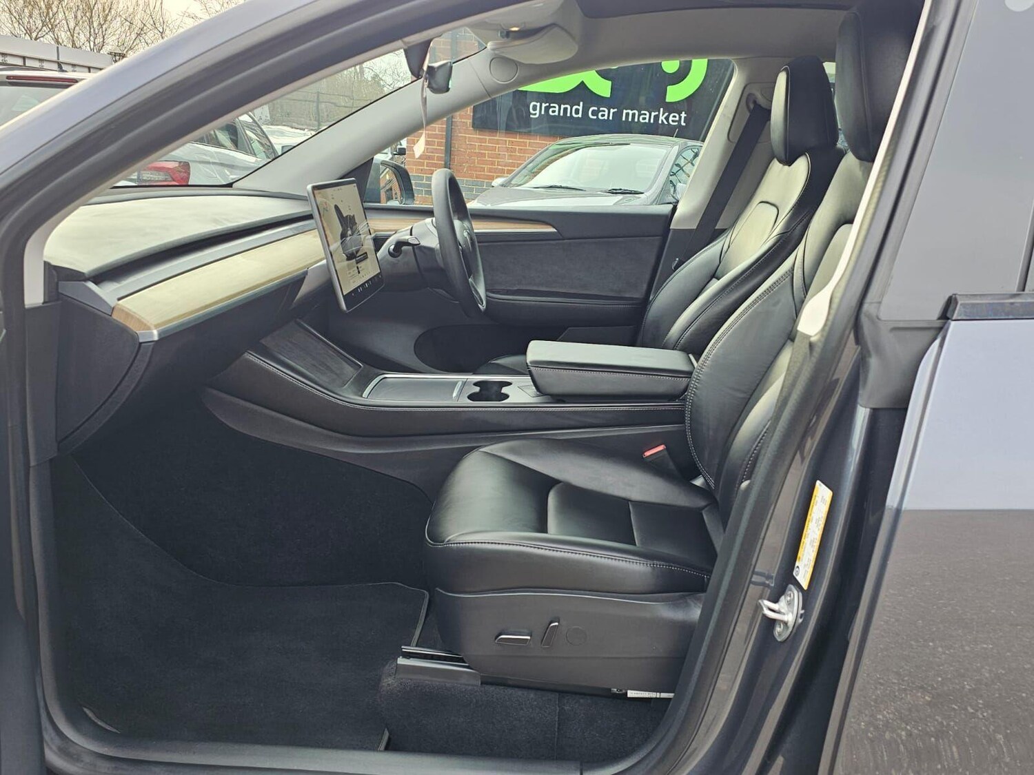 Used Tesla Model Y 2023 for sale - 77688784: Photo 48