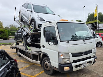 Used Mitsubishi Canter 2016 for sale - 77688800: Photo
