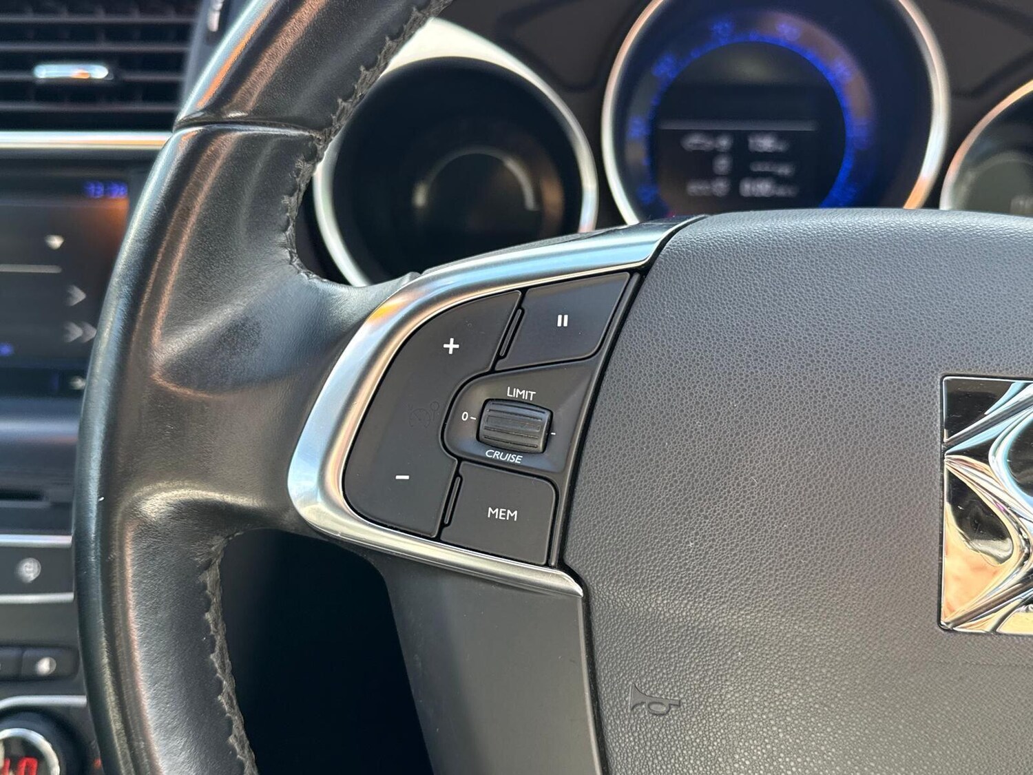 Used DS Automobiles DS 4 for sale - 77688838: Photo 40