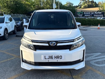 Used Toyota Noah 2025 for sale - 78416158: Photo