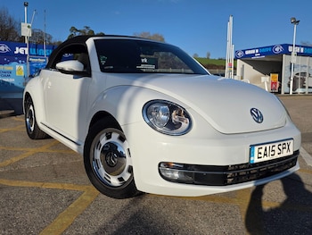 Used Volkswagen Beetle 2015 for sale - 77688807: Photo