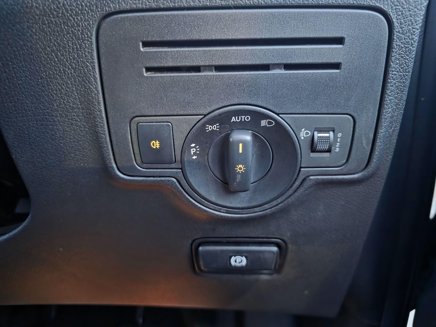 Used Mercedes-Benz Vito for sale - 77688786: Photo 17