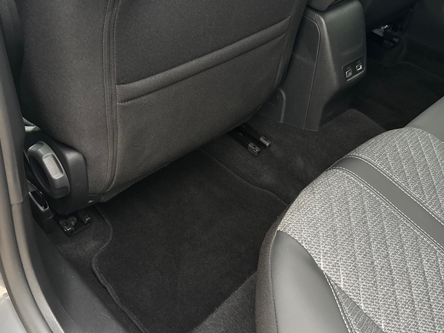 Used Peugeot 208 for sale - 77688798: Photo 27