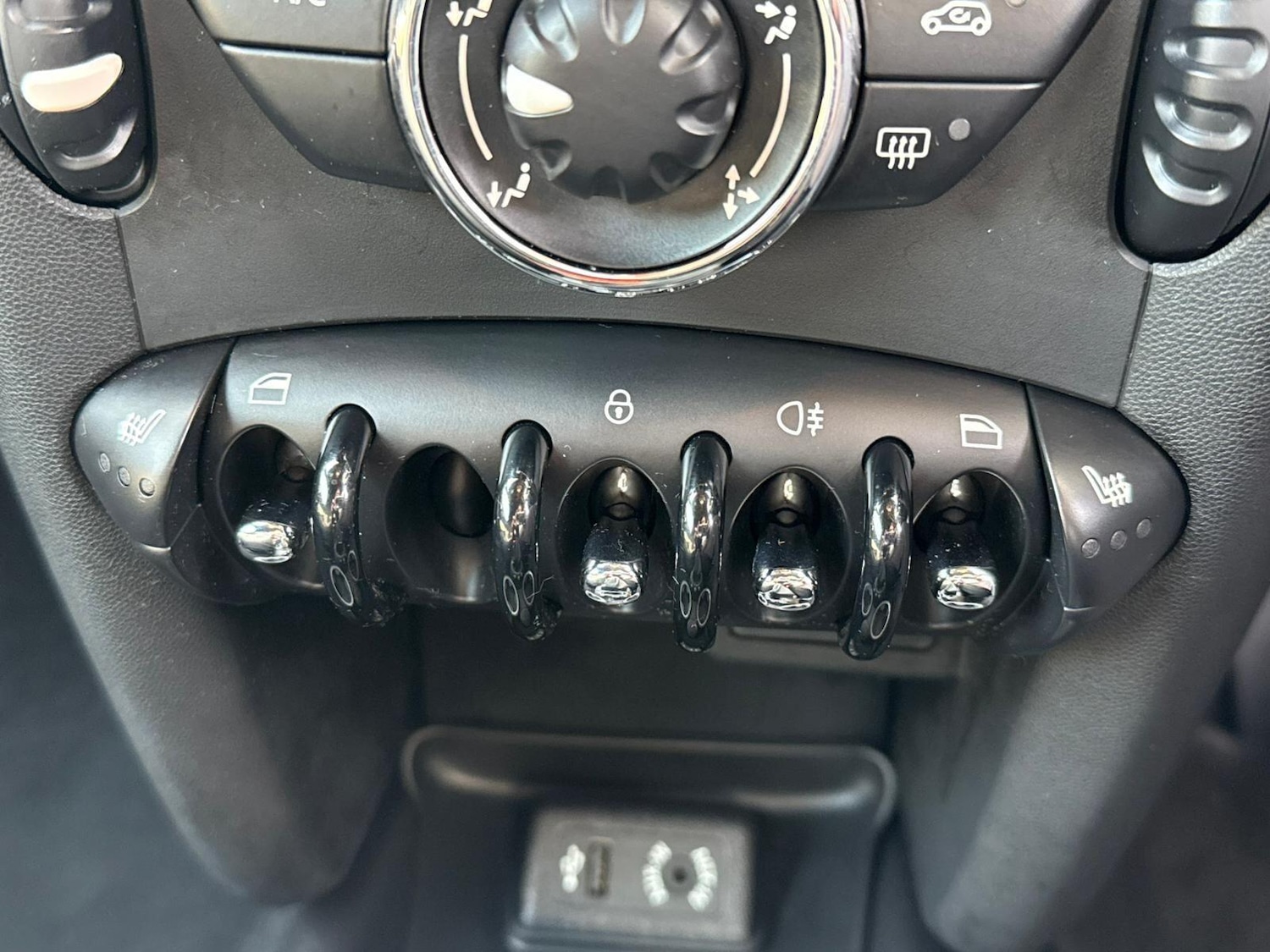 Used MINI Roadster 2014 for sale - 78034438: Photo 25