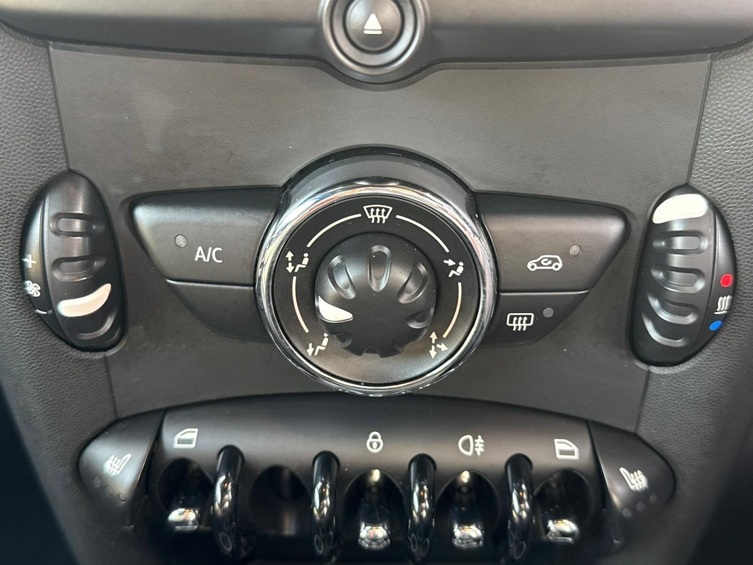 Used MINI Roadster 2014 for sale - 78034438: Photo 26