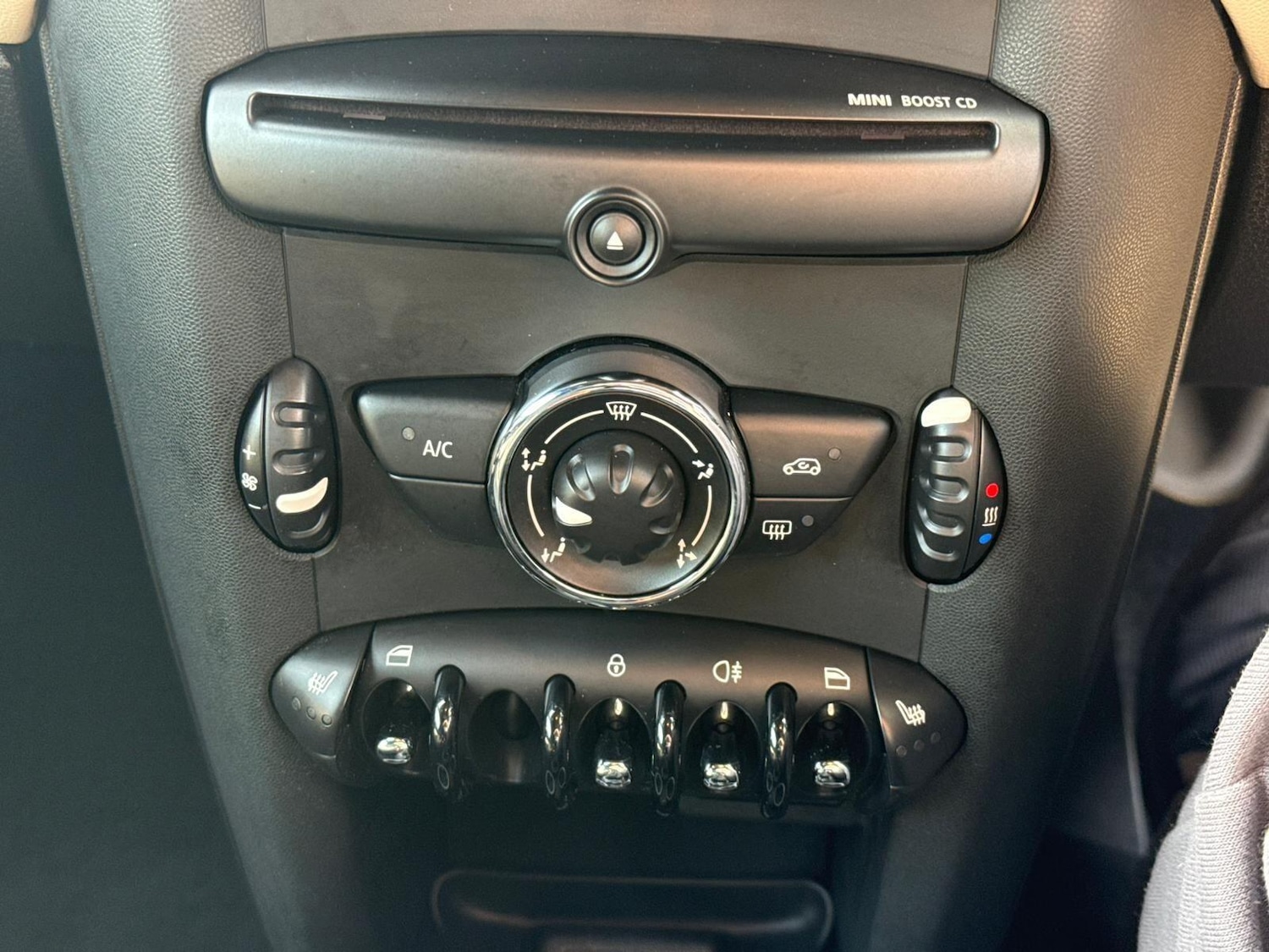 Used MINI Roadster 2014 for sale - 78034438: Photo 27