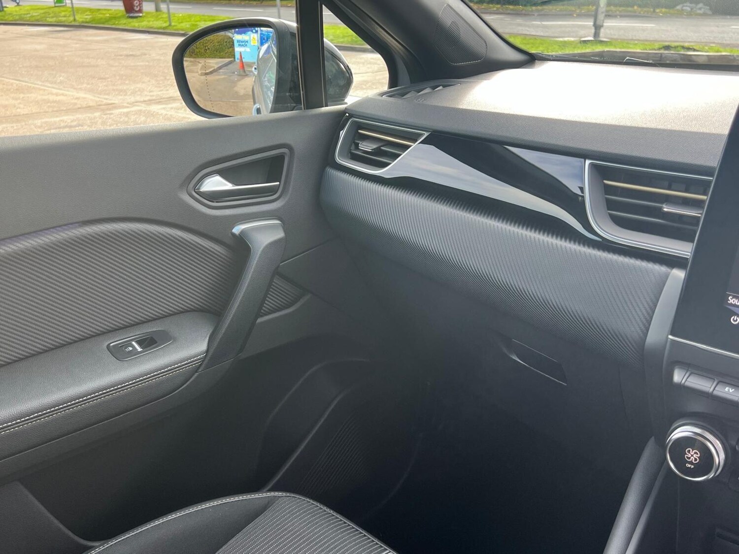 Used Renault Captur 2024 for sale - 77688808: Photo 10