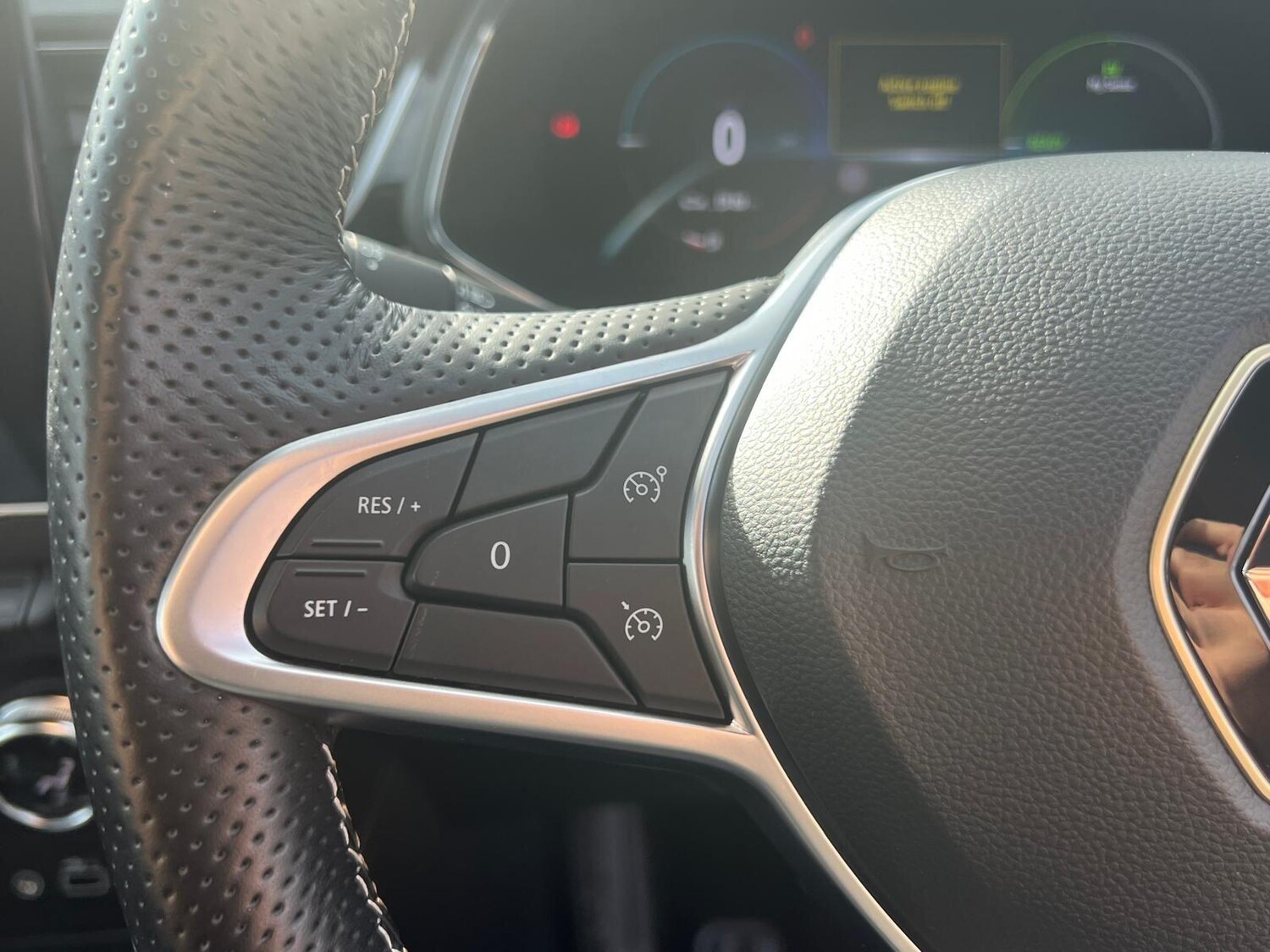 Used Renault Captur 2024 for sale - 77688808: Photo 28