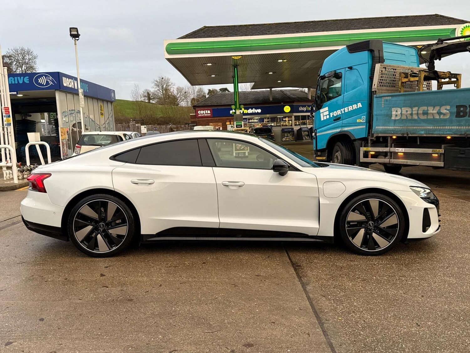 Used Audi RS e-tron GT for sale - 77688816: Photo 15