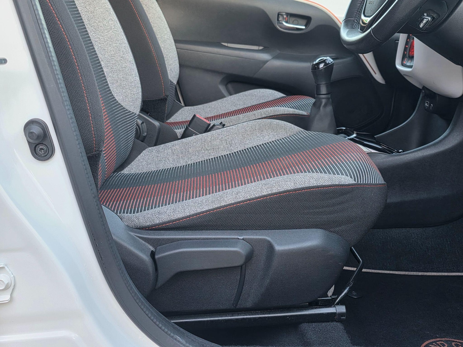 Used Peugeot 108 2017 for sale - 77784458: Photo 22