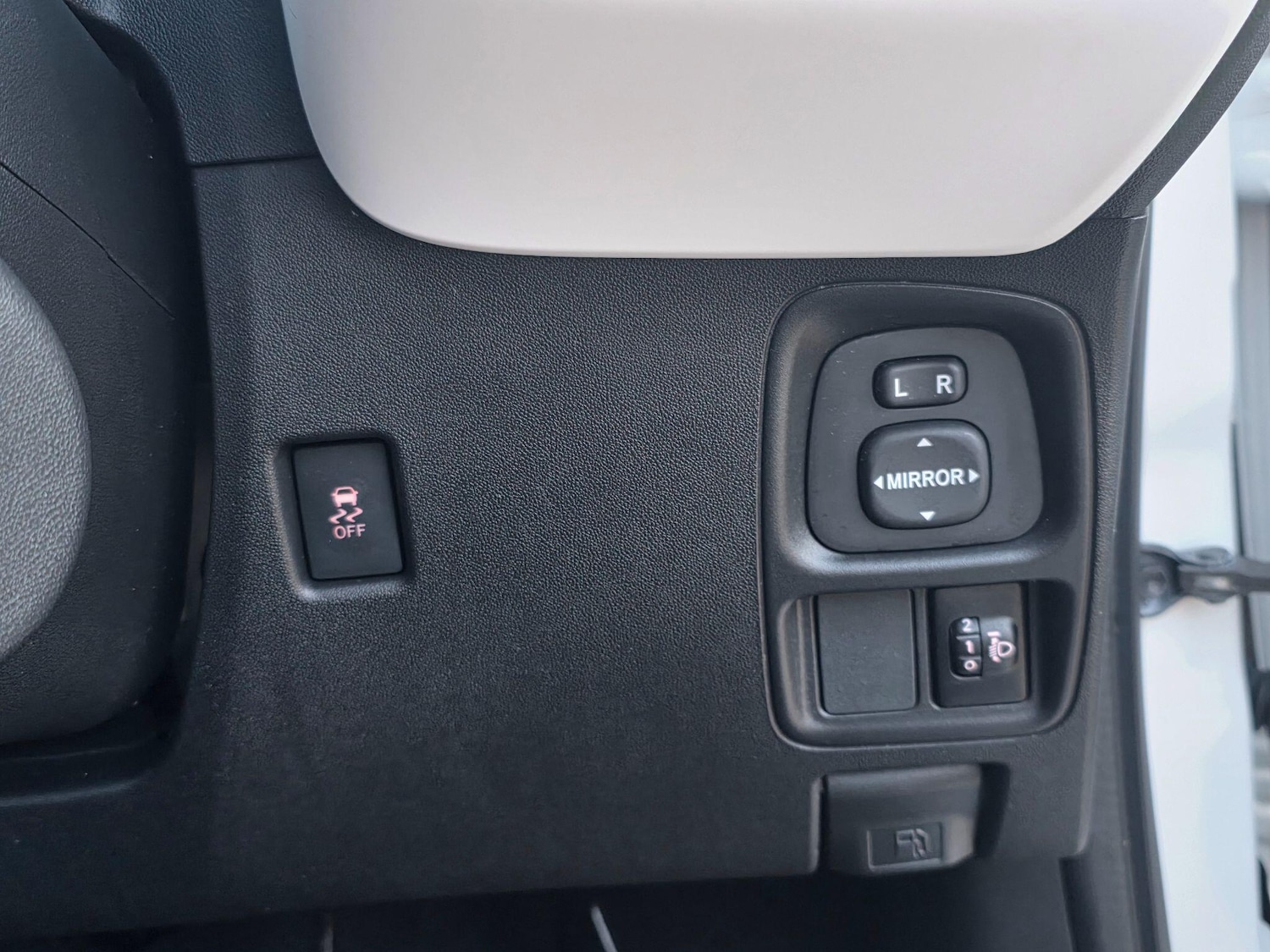 Used Peugeot 108 2017 for sale - 77784458: Photo 35