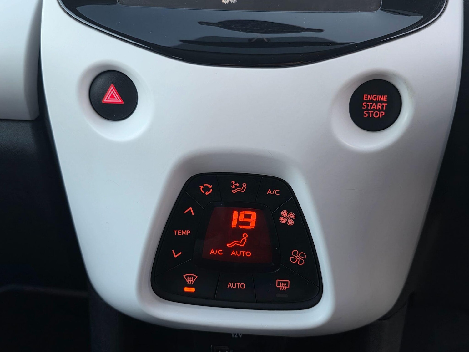 Used Peugeot 108 2017 for sale - 77784458: Photo 81