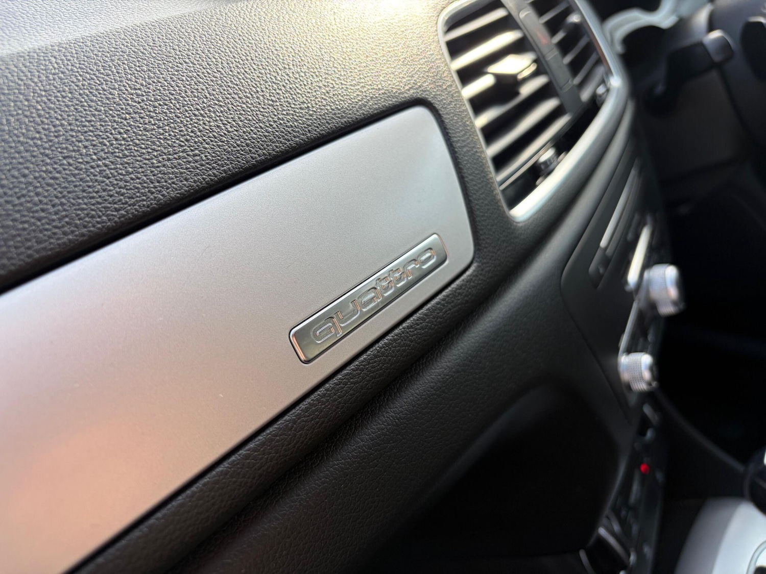 Used Audi Q3 for sale - 78205375: Photo 46