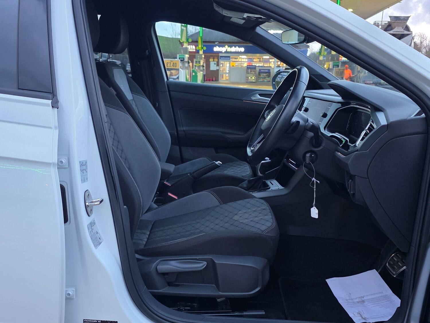 Used Volkswagen Taigo for sale - 77688824: Photo 23