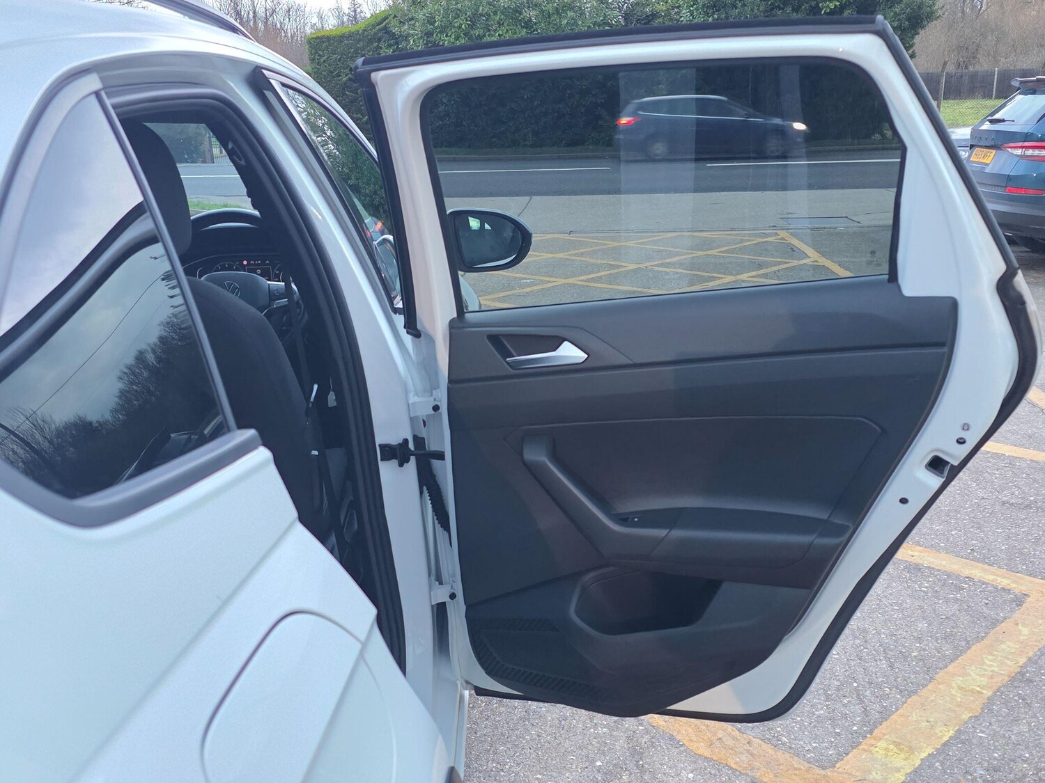 Used Volkswagen Taigo for sale - 77688824: Photo 38