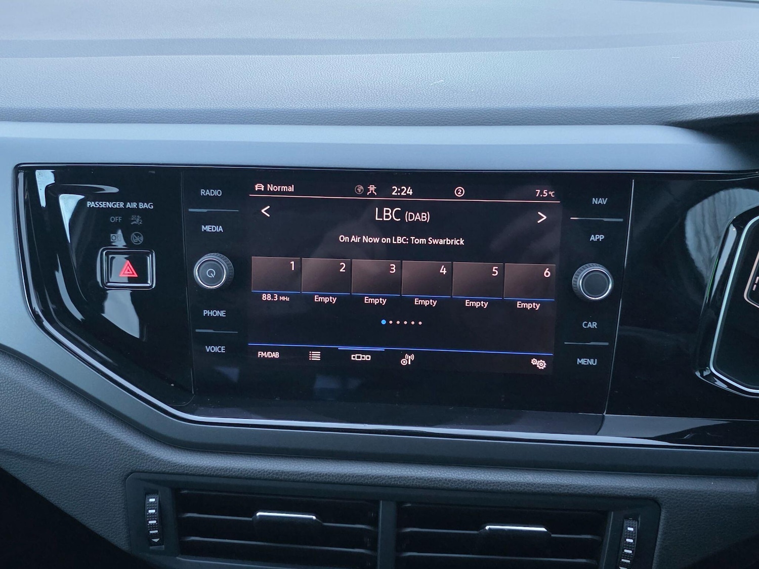 Used Volkswagen Taigo for sale - 77688824: Photo 44