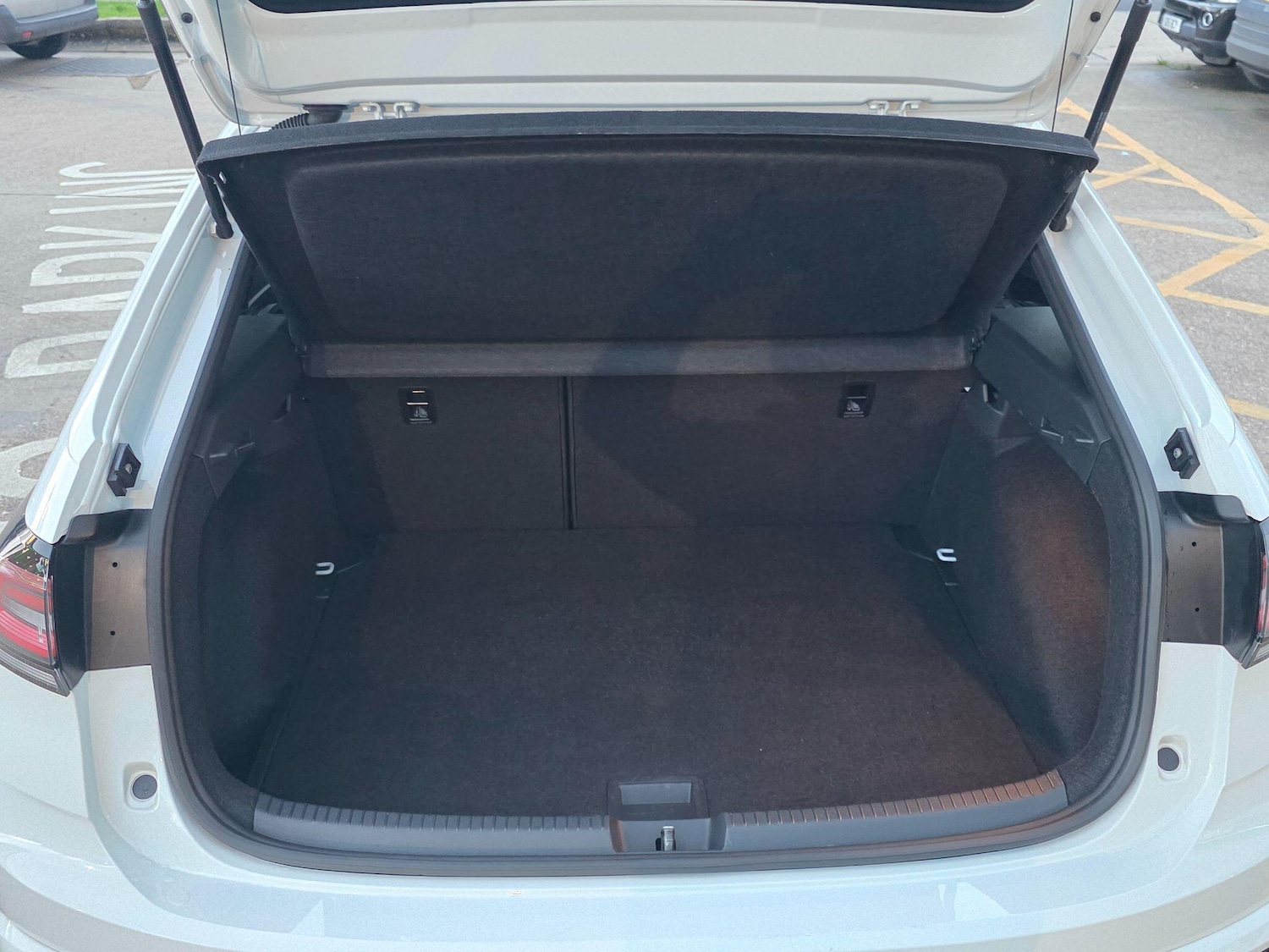 Used Volkswagen Taigo for sale - 77688824: Photo 55