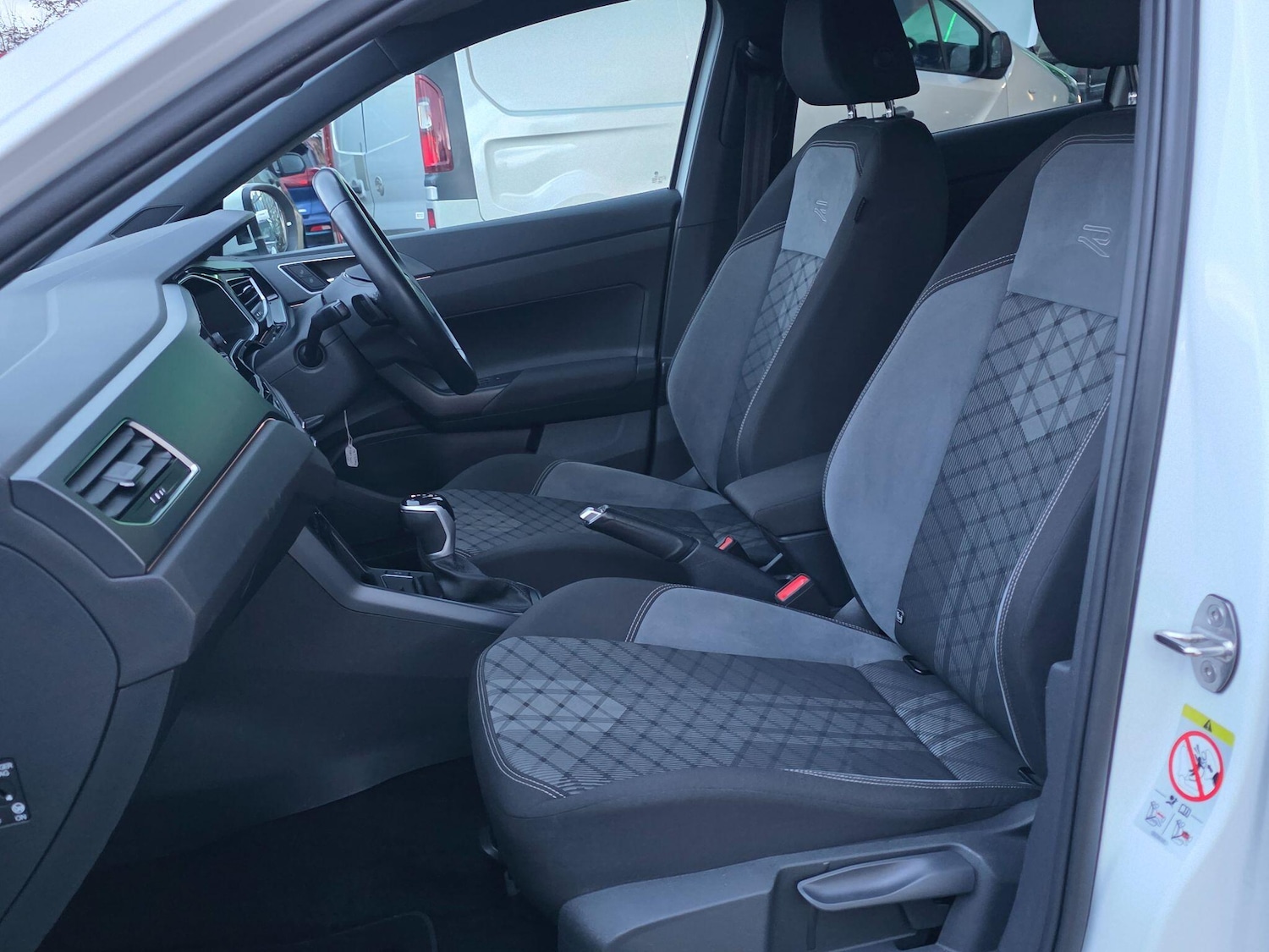 Used Volkswagen Taigo for sale - 77688824: Photo 59