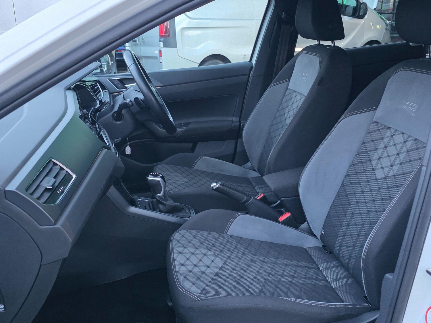 Used Volkswagen Taigo for sale - 77688824: Photo 60