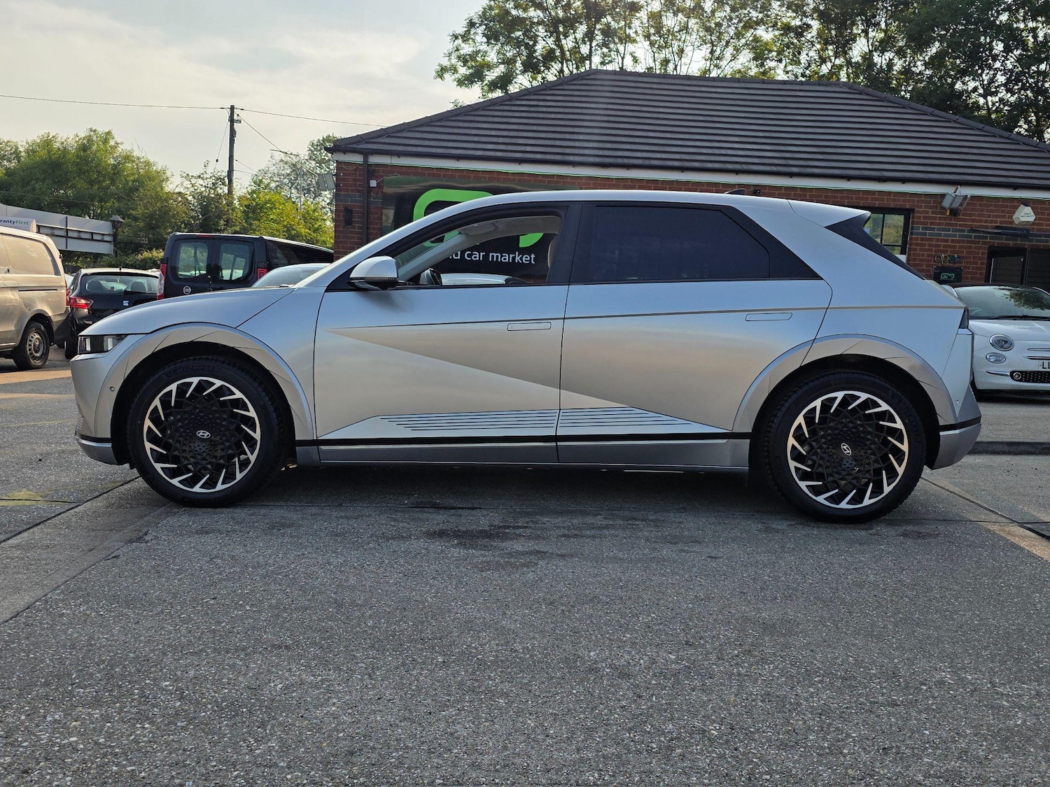 Used Hyundai IONIQ 5 for sale - 77688821: Photo 4