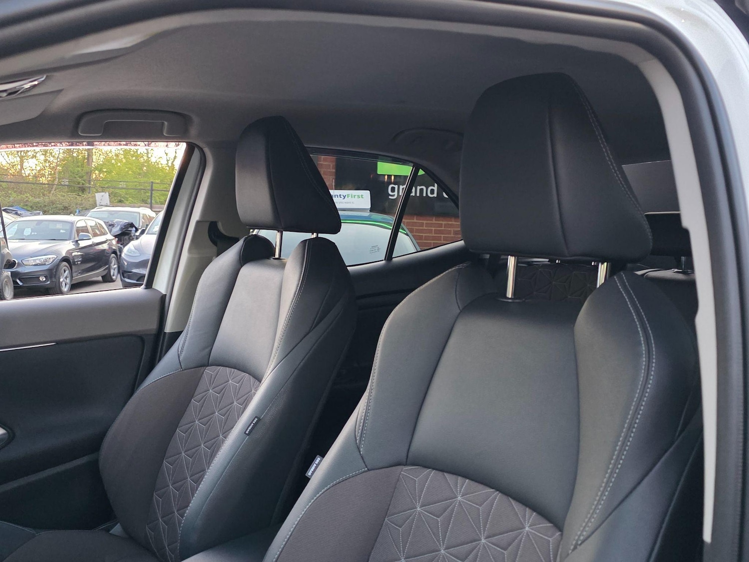 Used Toyota Yaris Cross 2023 for sale - 77688817: Photo 22