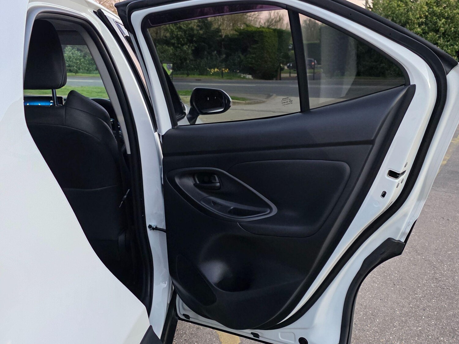 Used Toyota Yaris Cross 2023 for sale - 77688817: Photo 27