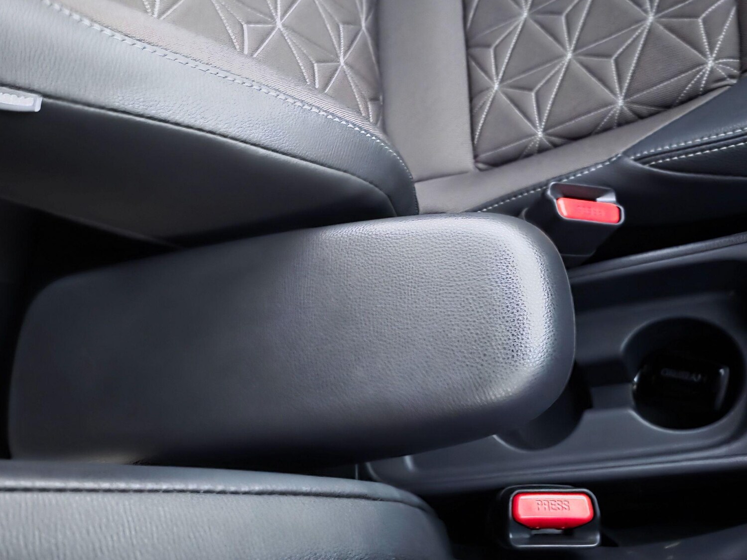 Used Toyota Yaris Cross 2023 for sale - 77688817: Photo 62