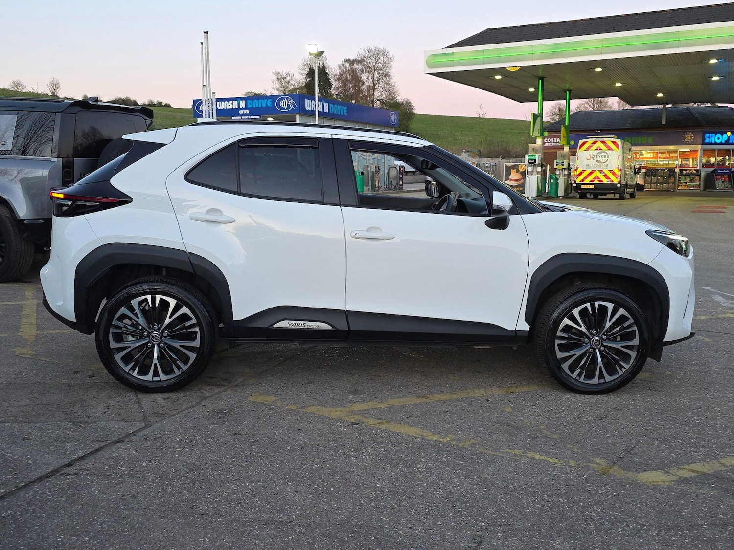 Used Toyota Yaris Cross 2023 for sale - 77688817: Photo 8