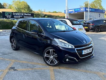 Used Peugeot 208 2016 for sale - 77688812: Photo
