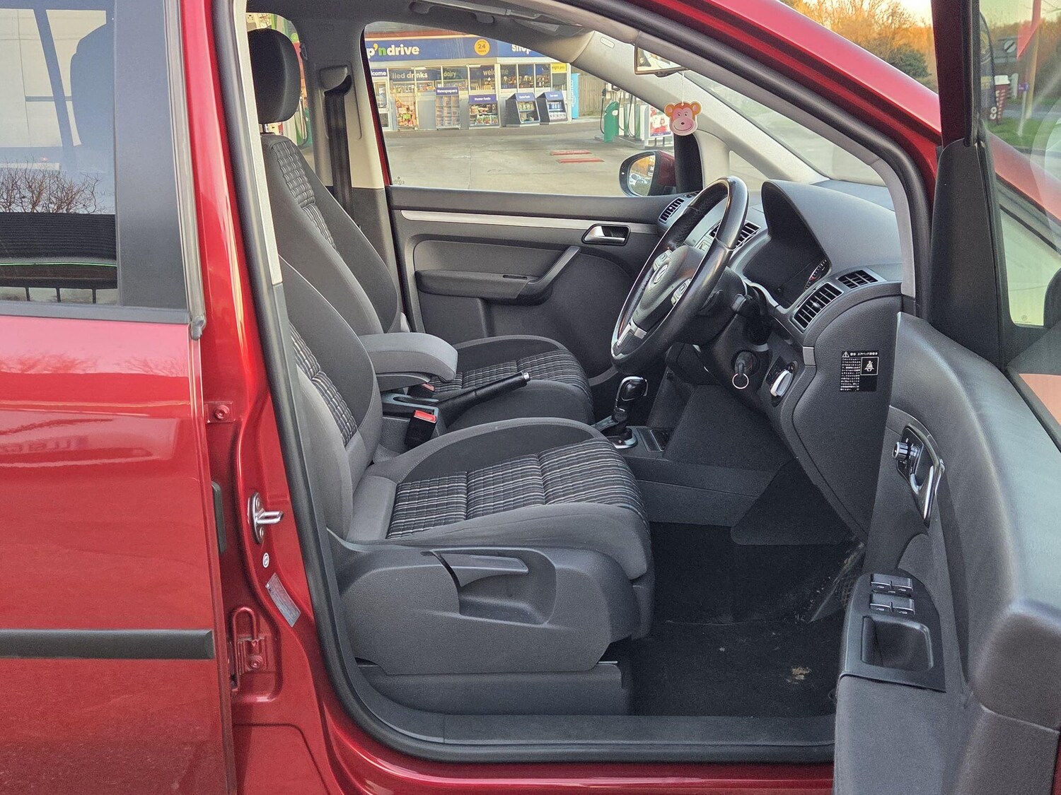 Used Volkswagen Touran for sale - 77688795: Photo 14