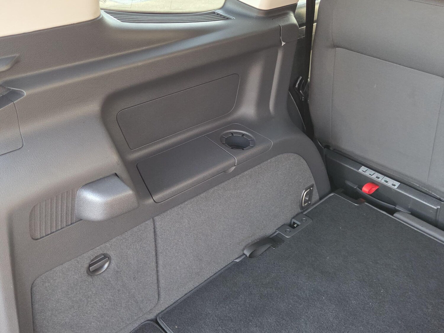 Used Volkswagen Touran for sale - 77688795: Photo 15