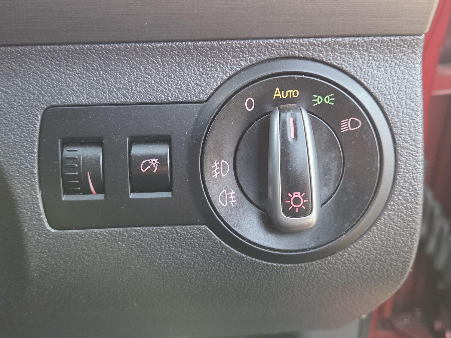 Used Volkswagen Touran for sale - 77688795: Photo 26