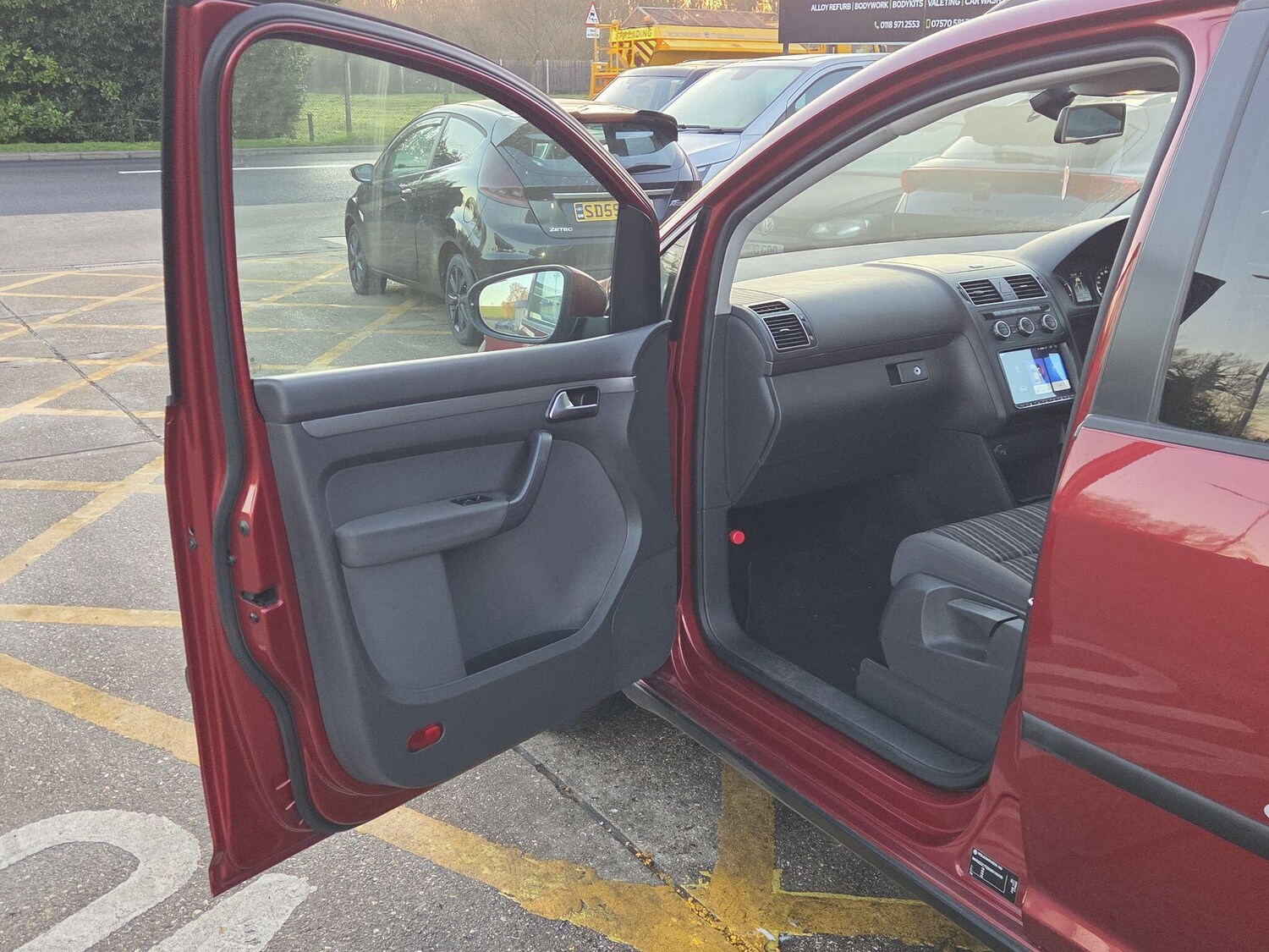 Used Volkswagen Touran for sale - 77688795: Photo 31