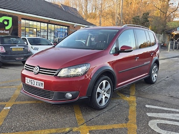 Used Volkswagen Touran 2013 for sale - 77688795: Photo