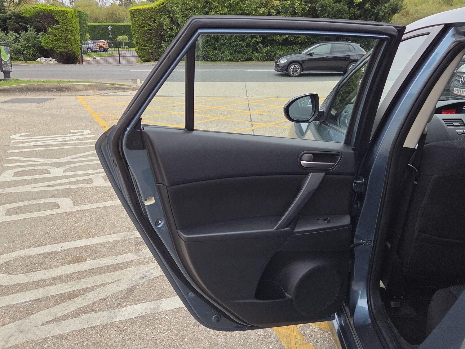 Used Mazda Mazda3 for sale - 77688790: Photo 26