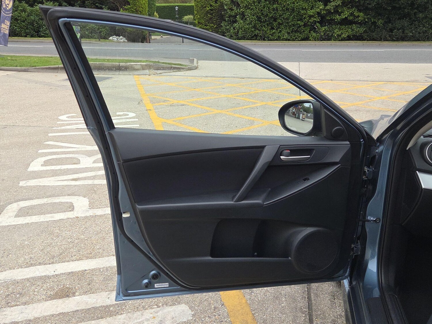 Used Mazda Mazda3 for sale - 77688790: Photo 27