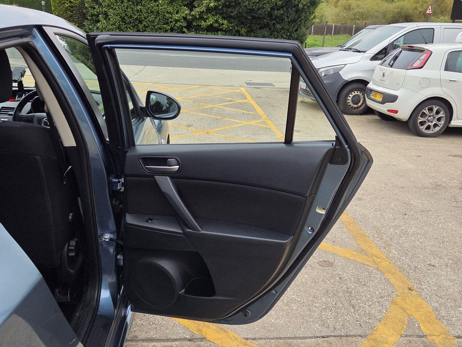 Used Mazda Mazda3 for sale - 77688790: Photo 29