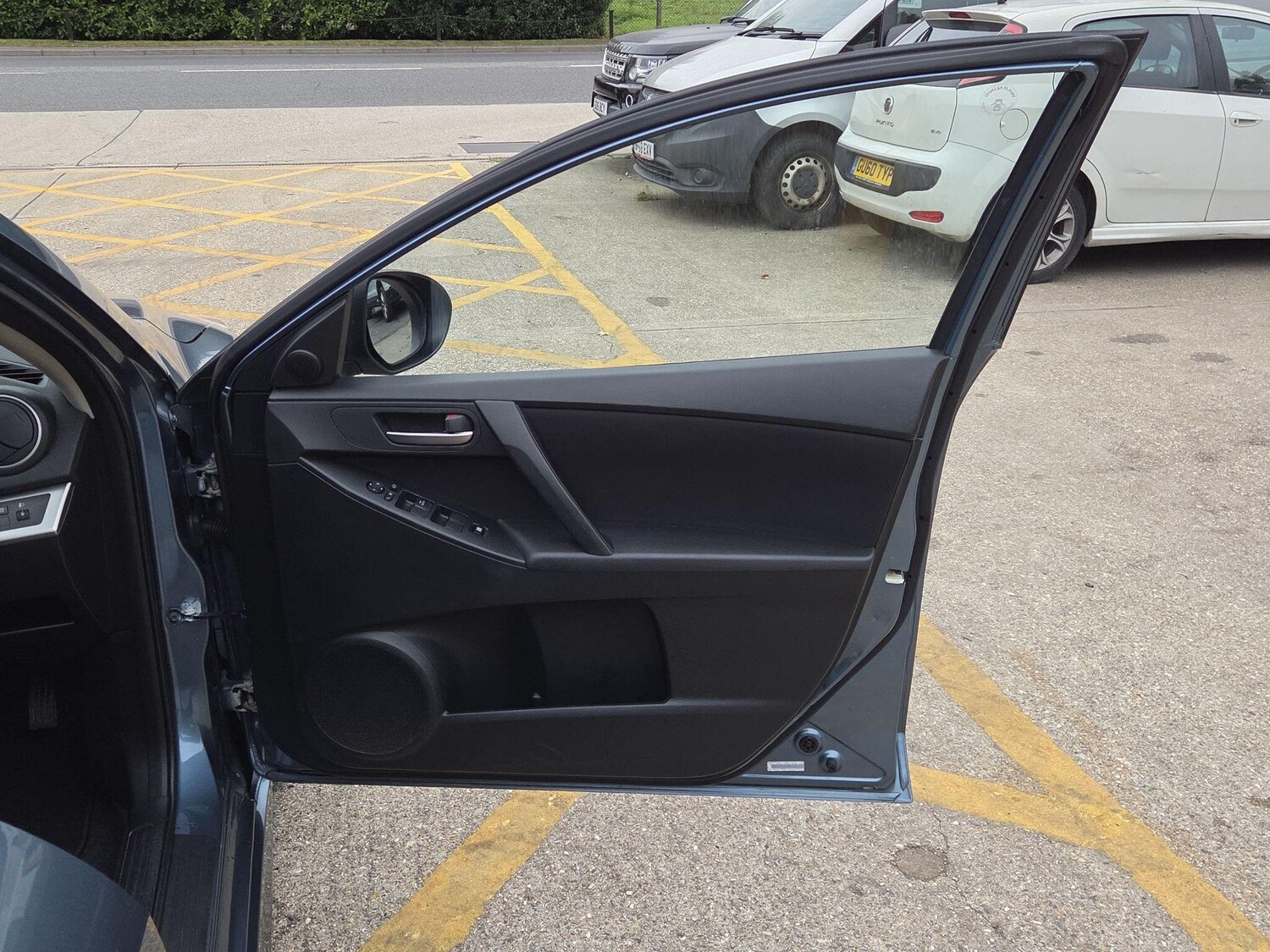 Used Mazda Mazda3 for sale - 77688790: Photo 31