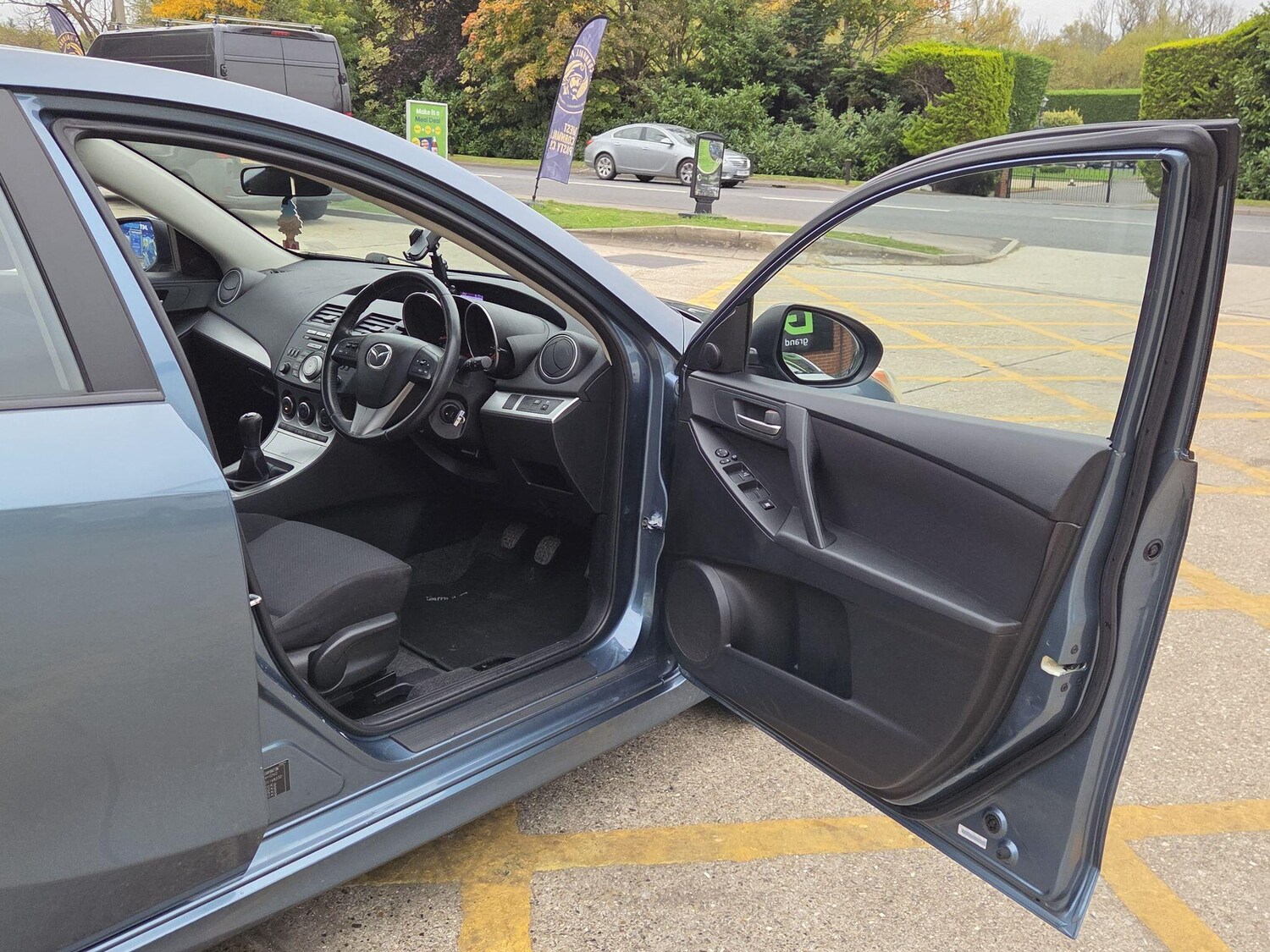 Used Mazda Mazda3 for sale - 77688790: Photo 33