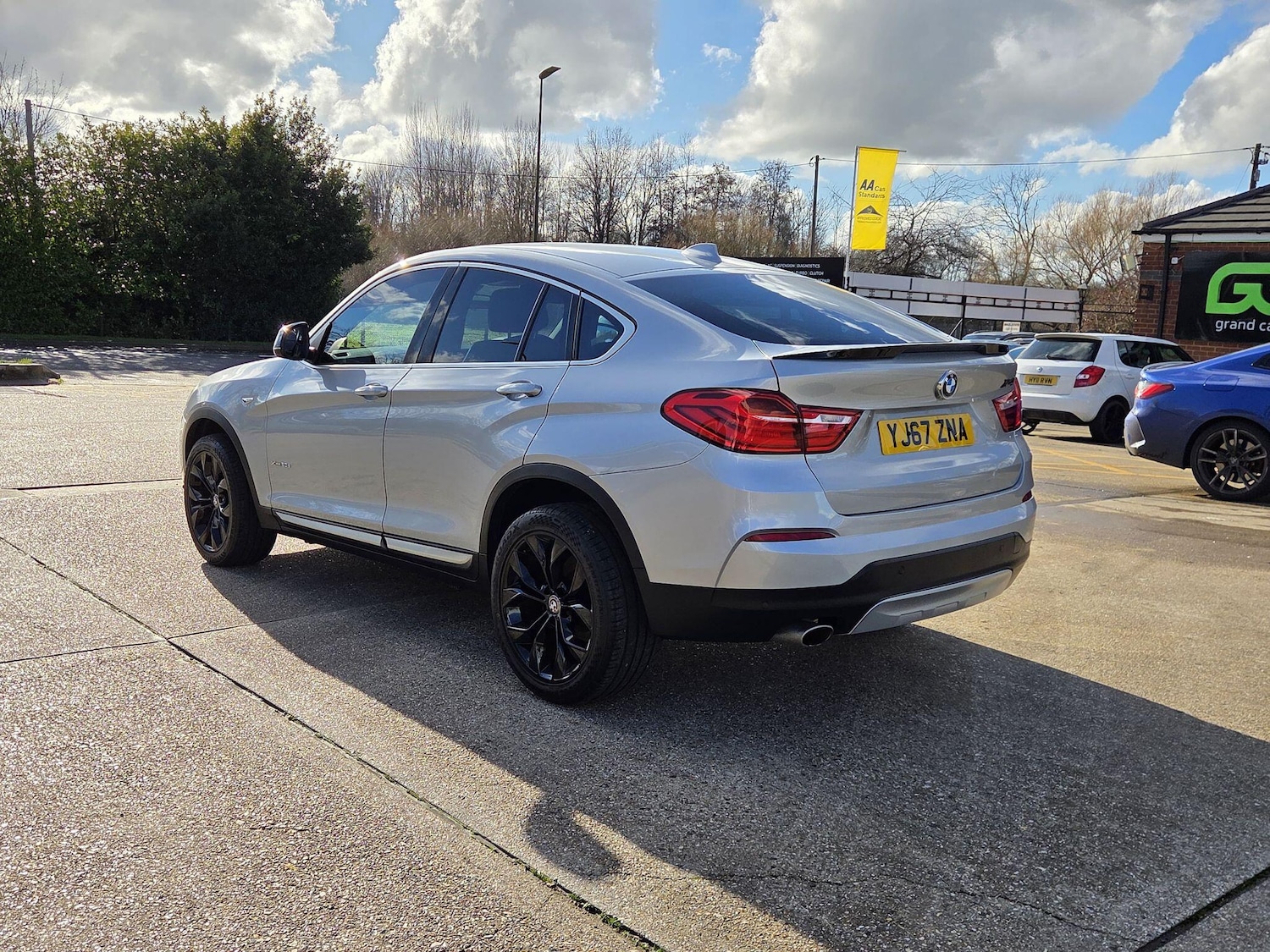 Used BMW X4 for sale - 77688828: Photo 4