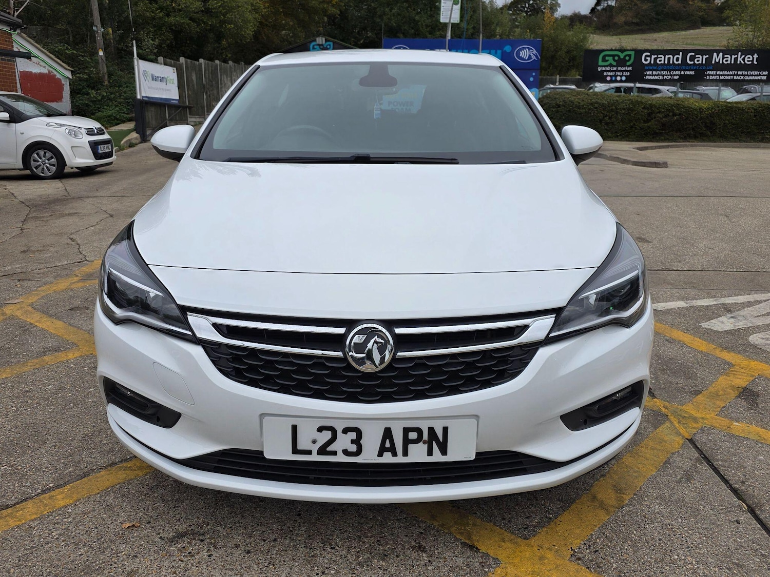 Used Vauxhall Astra for sale - 77688799: Photo 2