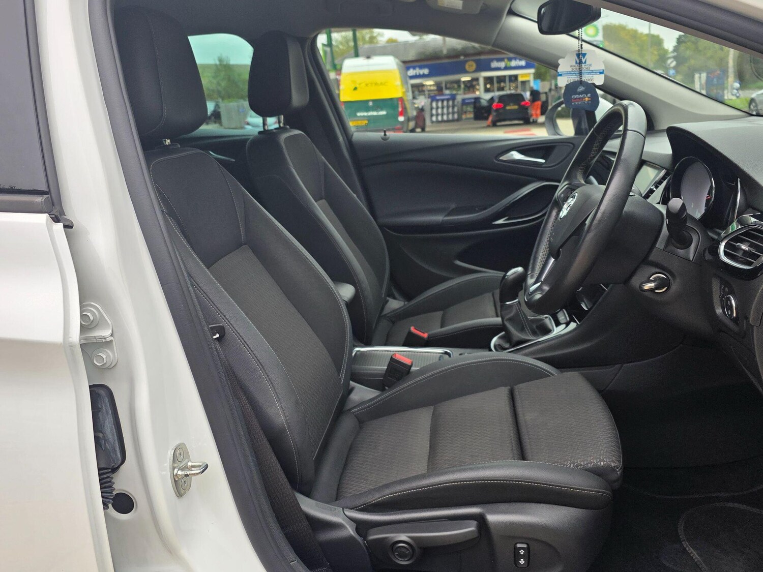 Used Vauxhall Astra for sale - 77688799: Photo 21